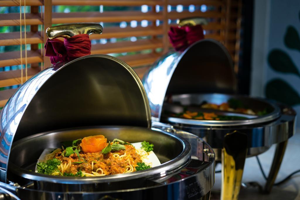 Asian Ruby Center Point Hotel & Spa Хошимин Экстерьер фото